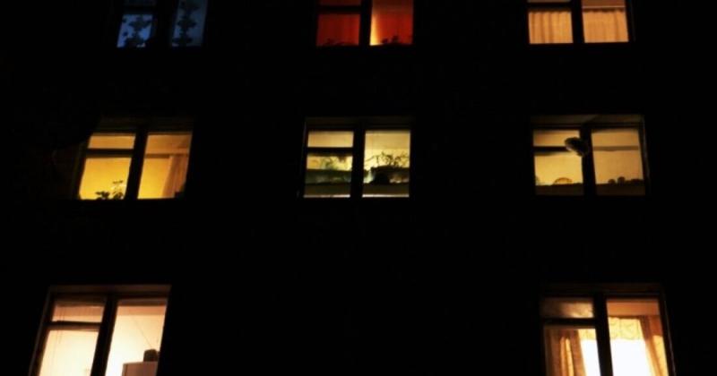 Президент Зеленський повідомив, що російські безпілотники вразили енергетичні об'єкти на Сумщині, внаслідок чого без електрики залишилися більше 220 тисяч споживачів.