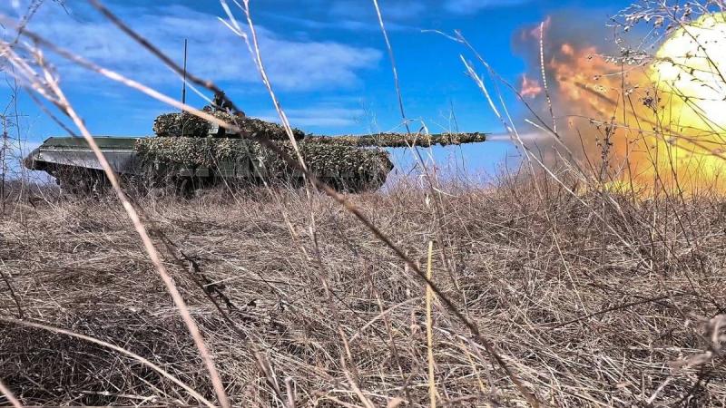 Протягом доби окупаційні сили понесли втрати у 1240 військових.