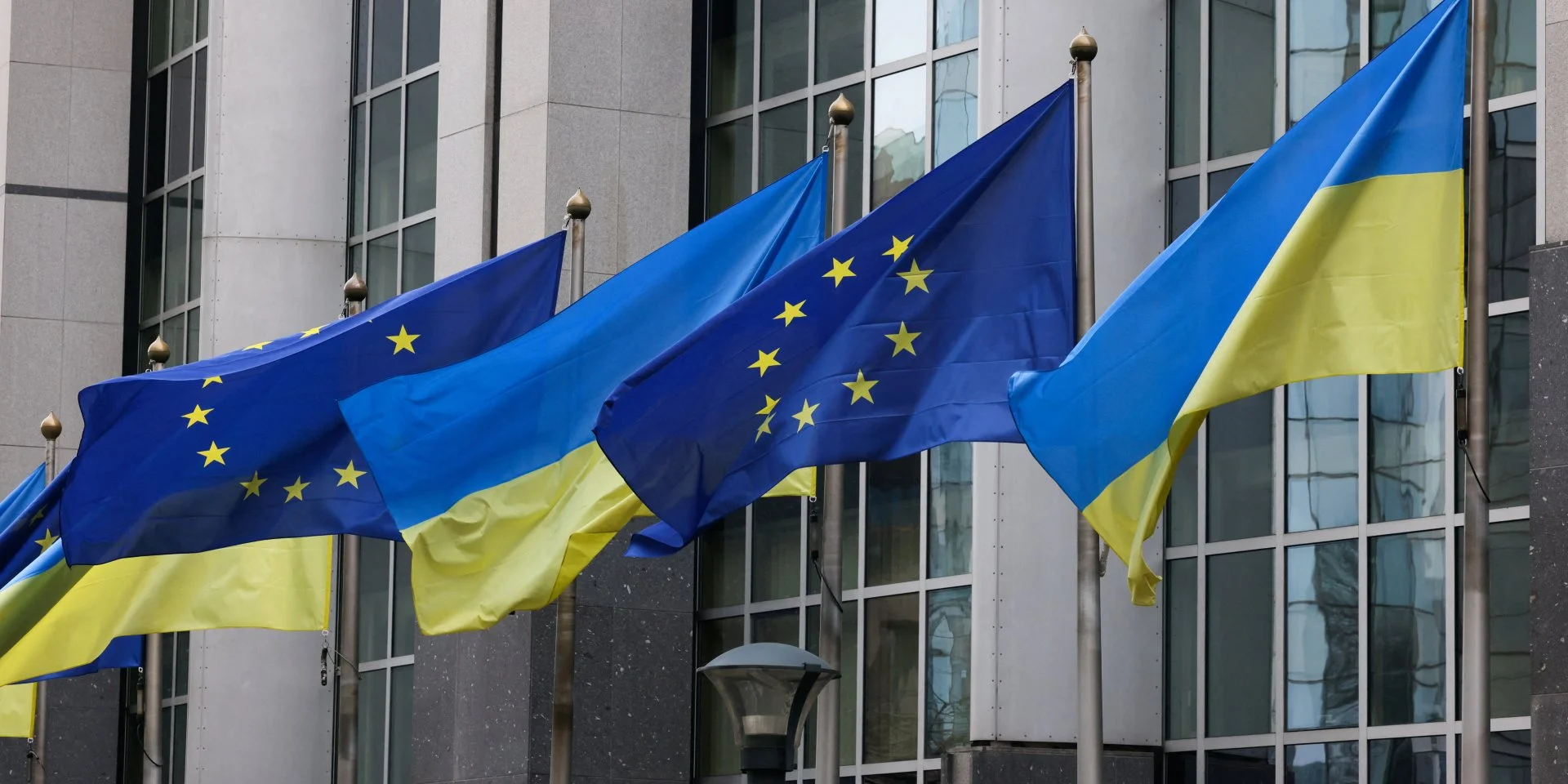 Фінансові новини тижня: Україна планує наростити експорт сільськогосподарської продукції до Європейського Союзу, Росія втрачає важливого споживача нафти, а Укренерго не прогнозує можливості блекауту.