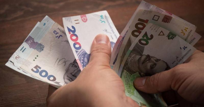 У наступному році 94% українських підприємств планують підвищити рівень заробітної плати, згідно з даними опитування.