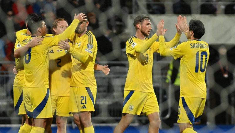 Колишній футболіст збірної України висловився про предстоящу гру зі Швецією: 