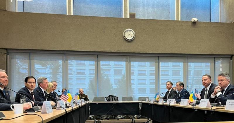 За інформацією FT, мирний план США був скорочений з 28 до 19 пунктів.