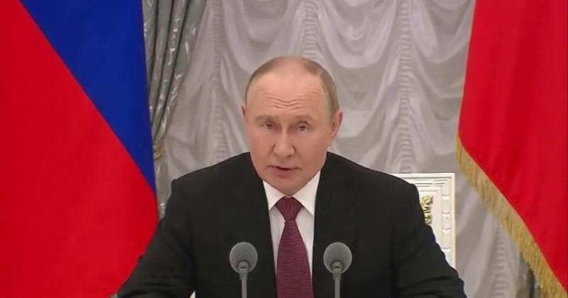 Путін коментував витік розмови між Віткоффом і Ушаковим, зазначивши, що той відстоює американські інтереси. Було б неприродно, якби він висловився про Росію нецензурно.