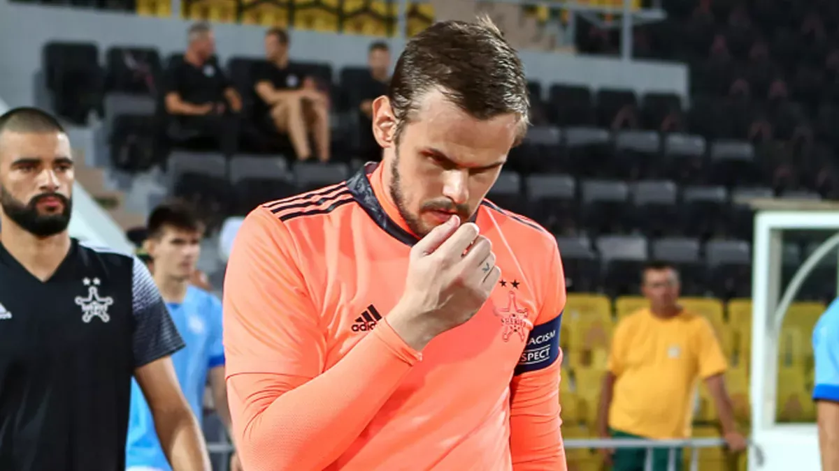 Екс-воротар Динамо розповів про причини свого покинути іноземний клуб - ймовірно, його чекає стара команда Вернидуба, повідомляє Футбол24.