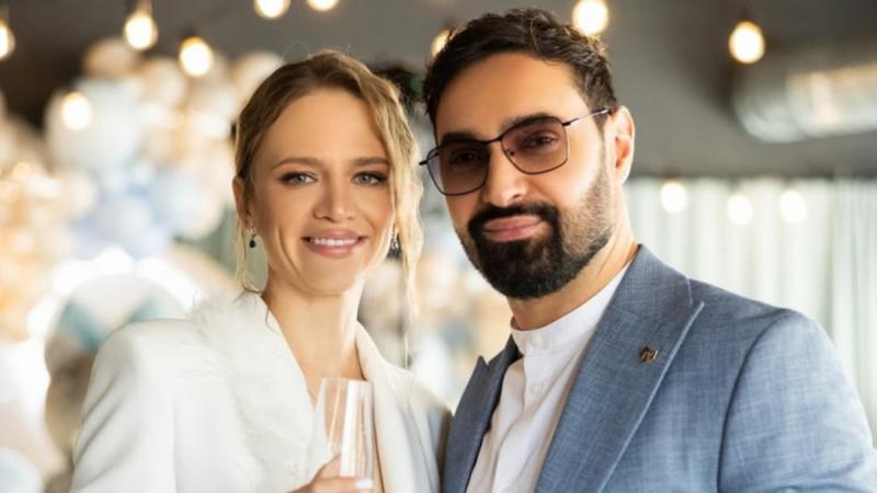 Зимова казка: дружина Віталія Козловського відзначає свій день народження на природі разом із сином.