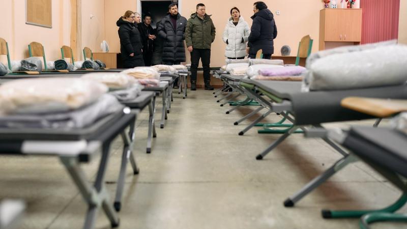 Гарячі страви, пледи та предмети особистої гігієни - це найчастіше запити жителів Деснянського району столиці, Києва, за словами Улютіна.