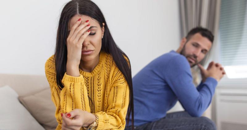 Чому чоловіки залишають жінок, яких люблять: дві ключові причини, які варто врахувати.