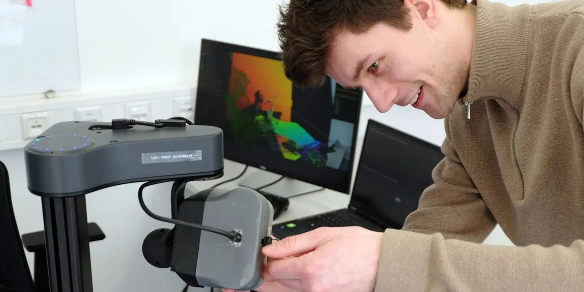 Космічна мітла. Робот із 3D-камерою знаходить втрачені предмети у вашому домі на 30% швидше.