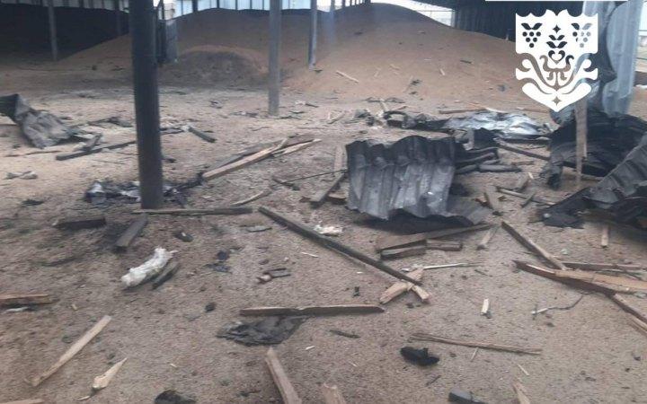 Російські війська завдали удару по фермерським угіддям та складах із зерном в Одеській області.