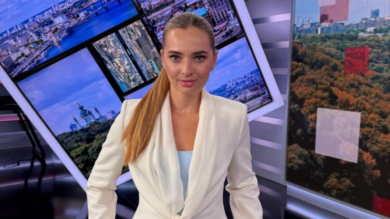 Ведуча новин ТСН Наталя Островська продемонструвала свій весняний образ в ефірі, викликавши захоплення серед користувачів Мережі.