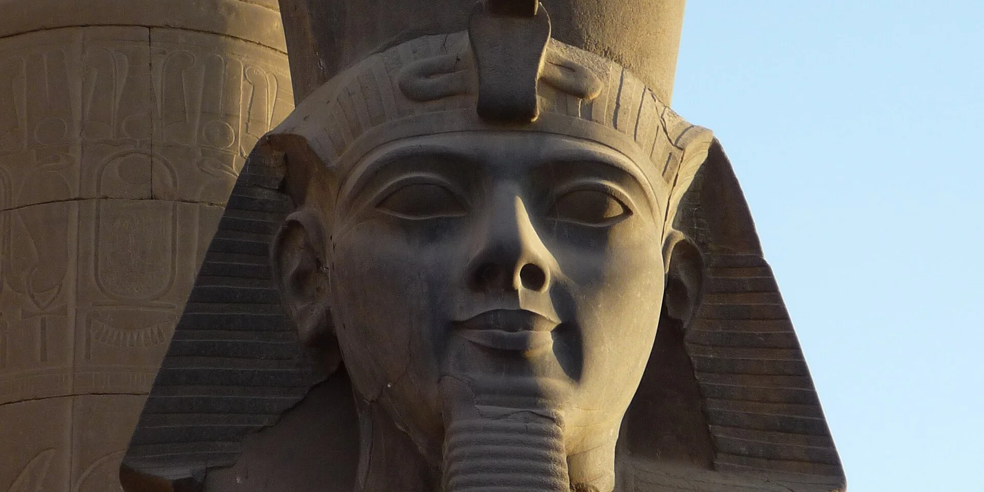 Фараон, про якого йдеться в Біблії. У дельті Нілу виявили статую Рамзеса II.