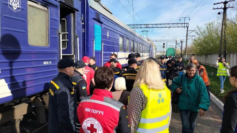 Уряд ухвалив рішення скасувати евакуаційні поїзди з Покровська, тепер необхідно добиратися до Павлограда.