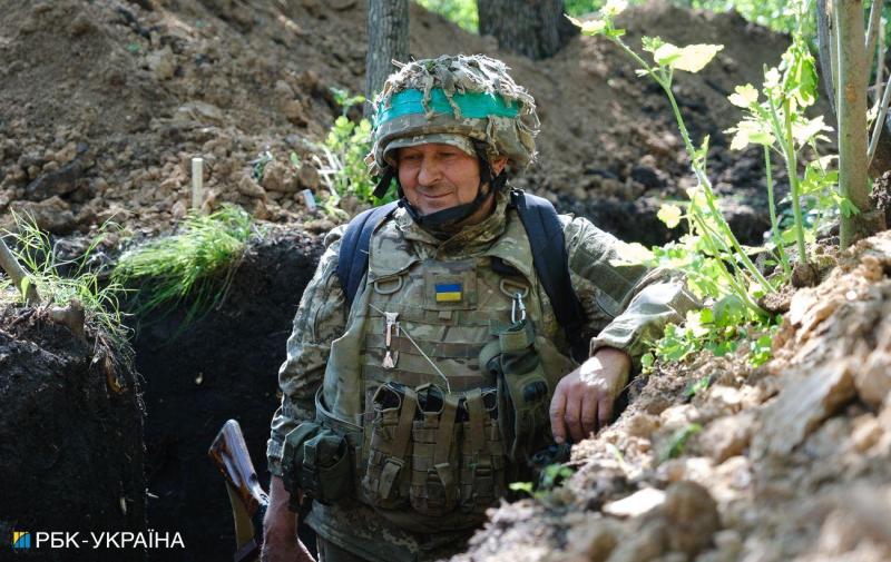 Протягом доби Збройні Сили України знищили ворожу реактивну систему залпового вогню, десятки безпілотників та близько 1100 агресорів.