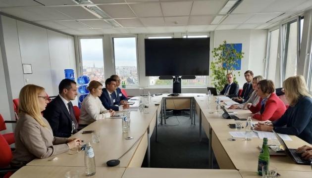 Україна ініціювала перші консультації з Європейською комісією в транспортній сфері, зосередившись на секторальних питаннях.