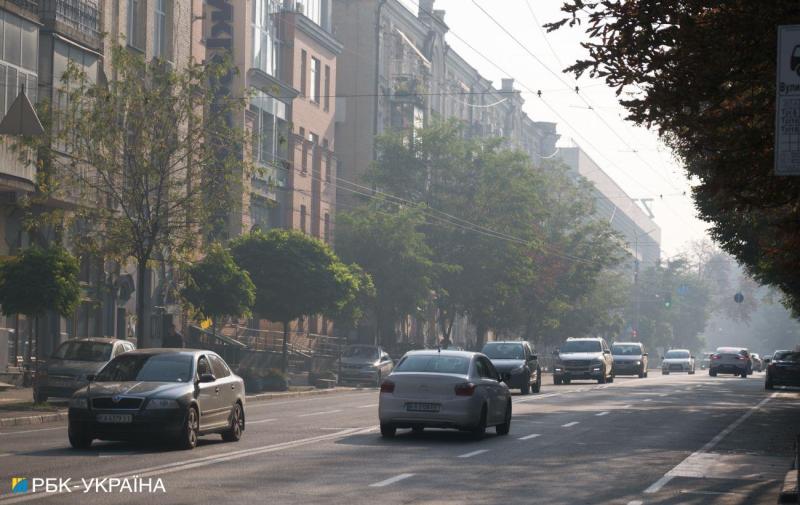 Повітря в столиці погіршилось. Київ знову оповитий пилом, тому краще утриматися від виходу на вулицю.