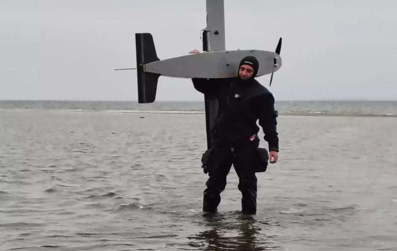 З Київського водосховища вилучили уламки безпілотного літального апарата.