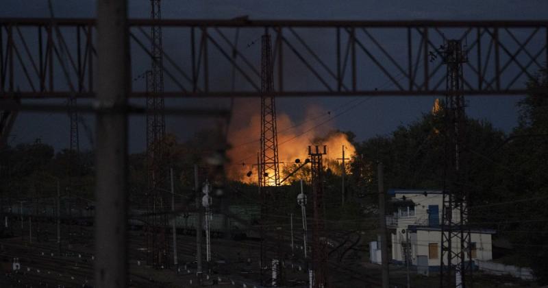 Бої за Покровськ: які загрози виникають у разі втрати міста та які наслідки це матиме для Збройних Сил України.