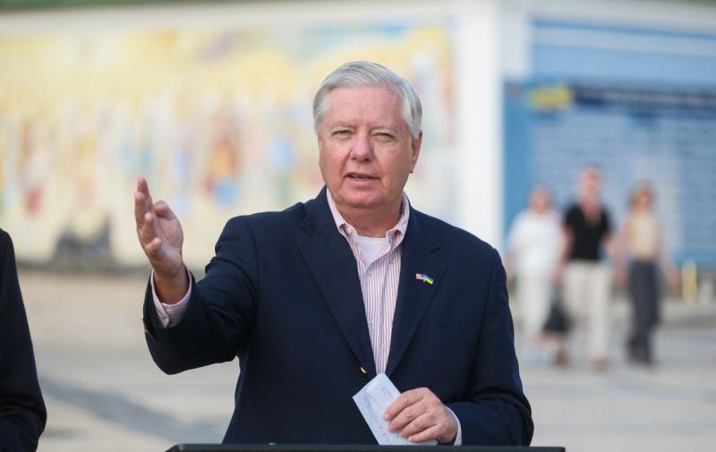 Руйнівний удар по економіці Путіна: у Сенаті США оголосили про підтримку мит у розмірі 500%.