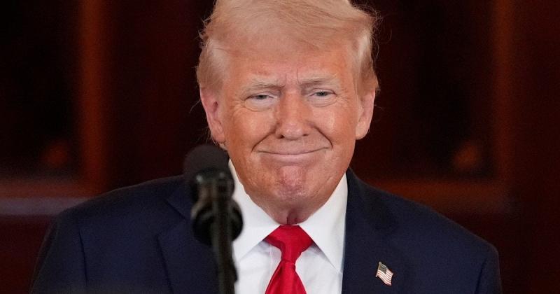 Трамп виступає за те, щоб Україна приймала депортованих зі США громадян інших країн, згідно з інформацією Washington Post.