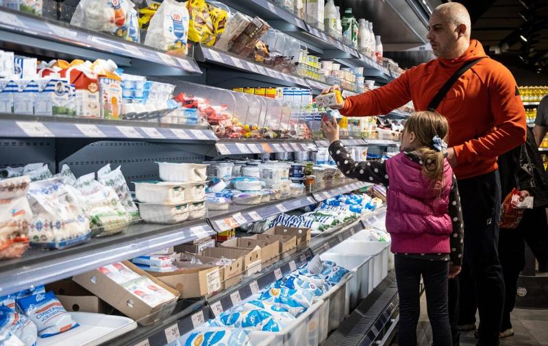 Цей молочний продукт вважається найнебезпечнішим: його можна знайти практично в кожному холодильнику.