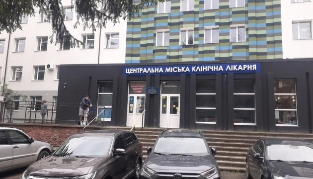 У Чернівцях запрацювало нове хірургічне відділення, реконструкція якого обійшлася в 15 мільйонів гривень.