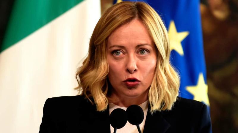 FT: Мерц намагається помирити Мелоні та Макрона, які потрапили в конфлікт через обговорення ситуації в Україні.