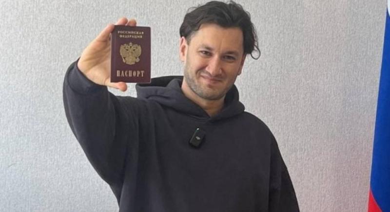 Продюсера Юрія Бардаша, якого звинуватили у зраді, засудили до десяти років ув'язнення за відкриту підтримку військових дій.