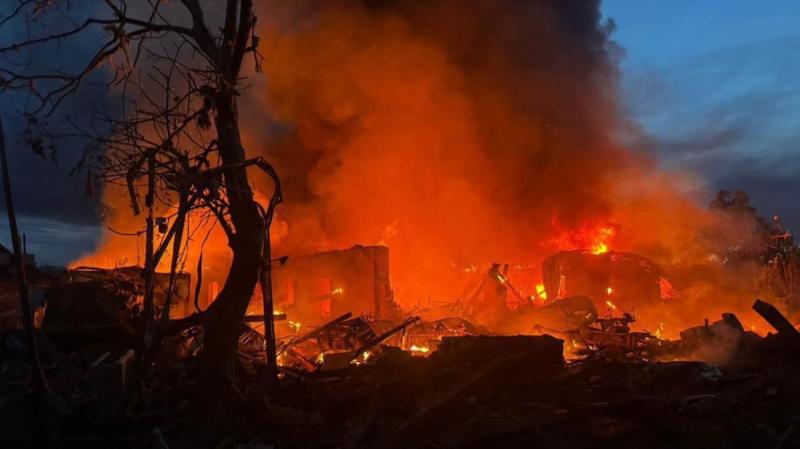 Донеччина і Херсонщина: ще двоє загиблих і 15 постраждалих серед мирних жителів внаслідок обстрілів.