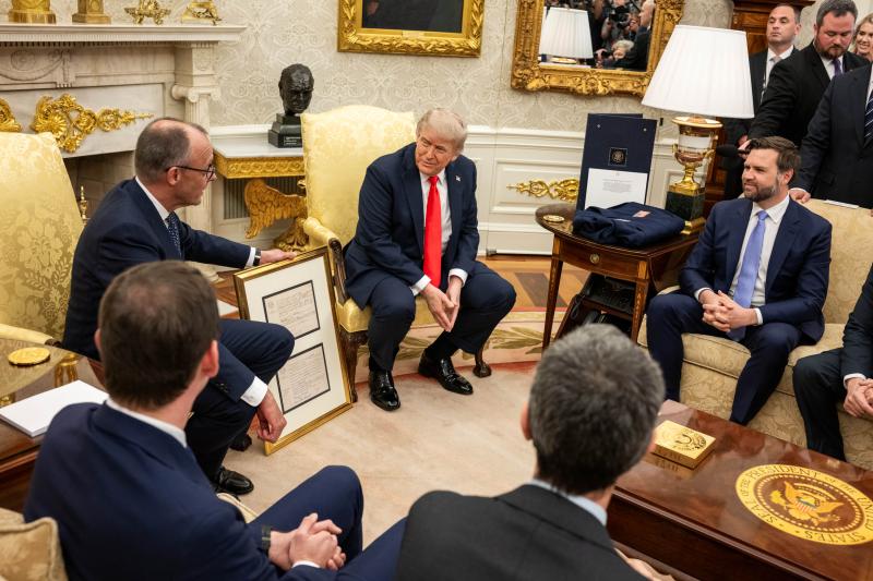 Після зустрічі з Трампом Мерц підкреслив, що їхньою спільною відповідальністю є посилення тиску на Росію.