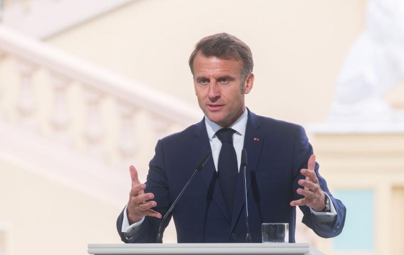 Трамп підтвердив Макрону, що він готовий 
