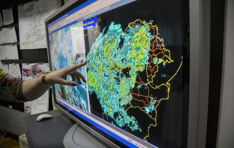 Європа стикається з безпрецедентною хвилею спеки: очікується підвищення температури до +42°C у п'яти країнах, і влада вже вживає заходів.