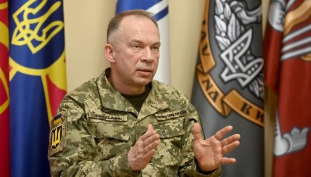 Сирський підкреслює важливість забезпечення безпеки військових у навчальних установах і на полігонах.