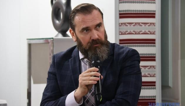 Міністерство освіти і науки виступає з ініціативою встановити патронат військових частин над вищими навчальними закладами.