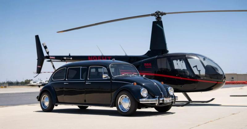 Лімузин на базі Volkswagen Beetle виставлений на продаж за $200 000: деталі про це ексклюзивне авто.