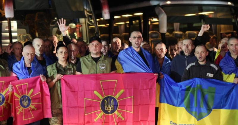 Обмін військовополоненими завершився поверненням останнього захисника острова Зміїний.