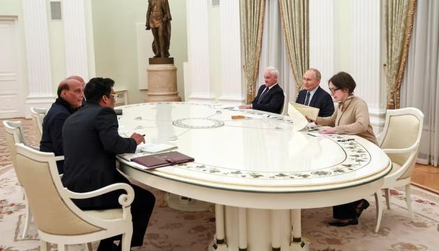 Індійська компанія відправила вибухові речовини до Росії, незважаючи на попередження з боку США - Reuters.