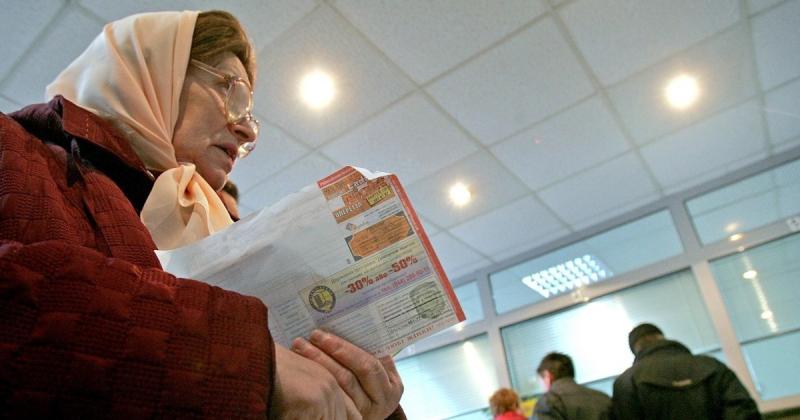 Середній дохід в Україні: як збільшення зарплат вплине на пенсійні виплати.