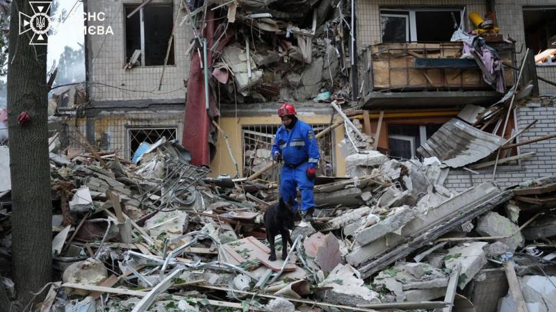 Кількість загиблих внаслідок російського обстрілу Києва зросла до шести, серед яких є дитина, повідомляє КМВА.