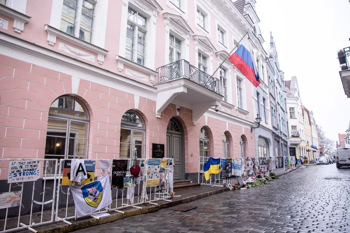 Естонія вирішила вислати першого секретаря російського посольства.