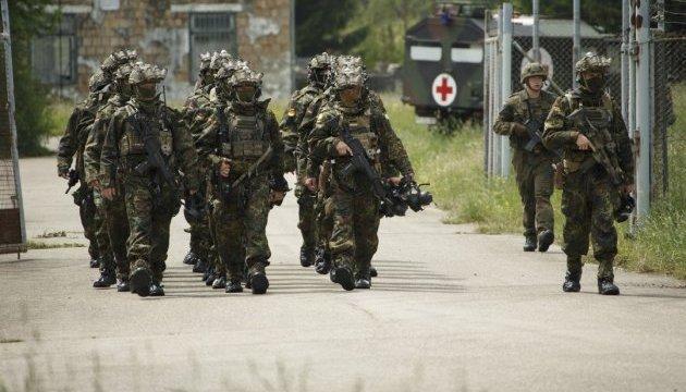 Приблизно 51% німецького населення виступають проти відправки військ Бундесверу в Україну, в той час як 36% підтримують цю ініціативу.