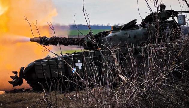 Противник активніше всього здійснює наступ на двох фронтах, у Лиманському вже відбулося 11 зіткнень.