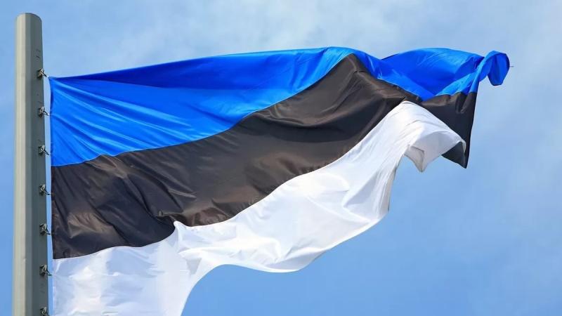Естонія призупинила роботу контрольного пункту Саатсе на кордоні з Росією.