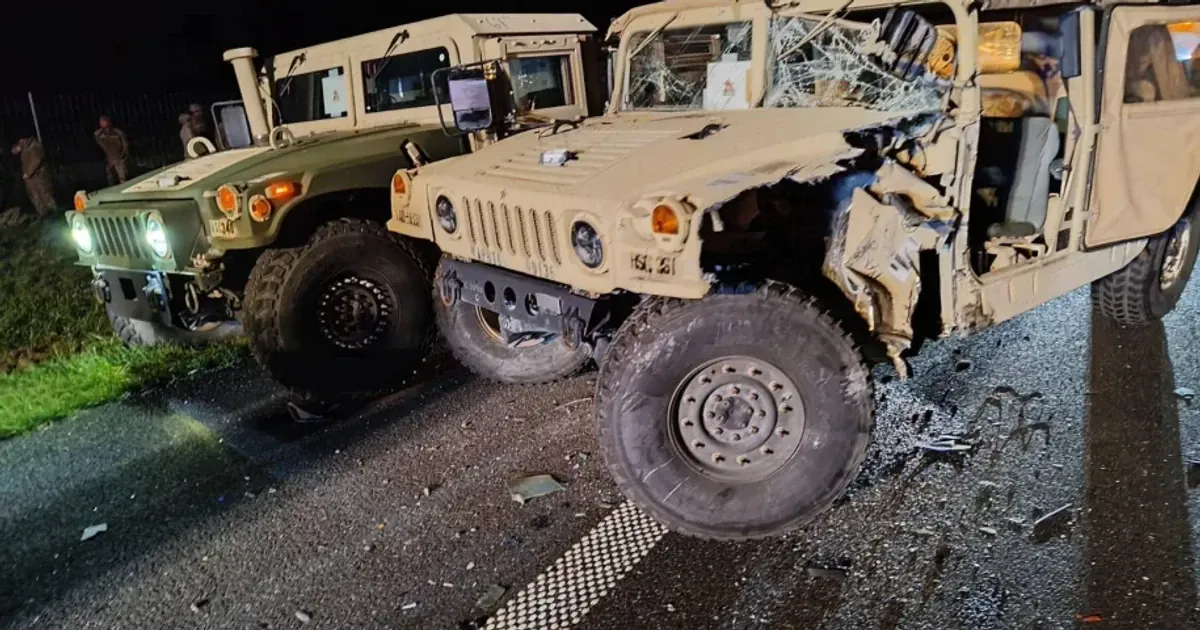 На польській автостраді стався інцидент, коли автобус зіткнувся з конвоєм американських військових, в результаті чого є постраждалі.