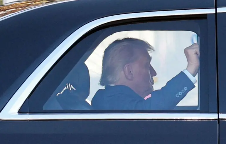 Трамп навмисно утримався від коментарів стосовно свого розпорядження щодо поновлення ядерних тестів.