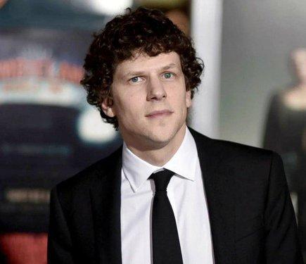 Актор Джессі Айзенберг вирішив стати донором нирки для незнайомця.