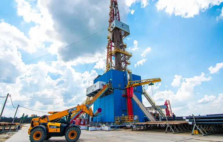 Bloomberg: Китай інвестував $468 мільярдів у розвиток власного видобутку нафти та газу. І це всього лише старт.