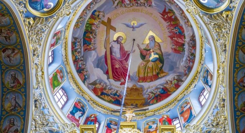 18 листопада: сьогодні відзначають церковне свято, а один з традиційних обрядів цього дня сприяє залученню фінансів.