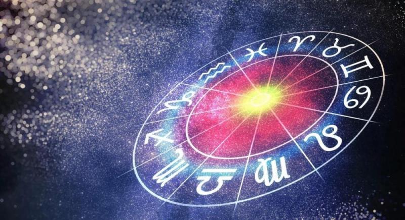 Астрологічний прогноз на 22 листопада: Тельцям слід остерігатися спокус залишити все, а Раків чекає цінна рекомендація.