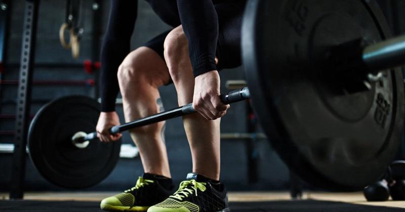 У фітнес-центрі сталася жахлива трагедія: штанга забрала життя чоловіка - подробиці інциденту (фото)