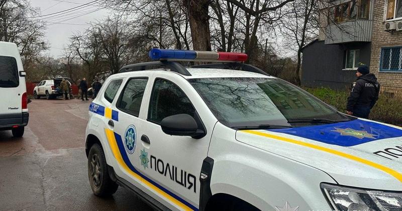 У Києві правоохоронці використали сльозогінний газ для затримання чоловіка, що перебував у розшуку ТЦК.